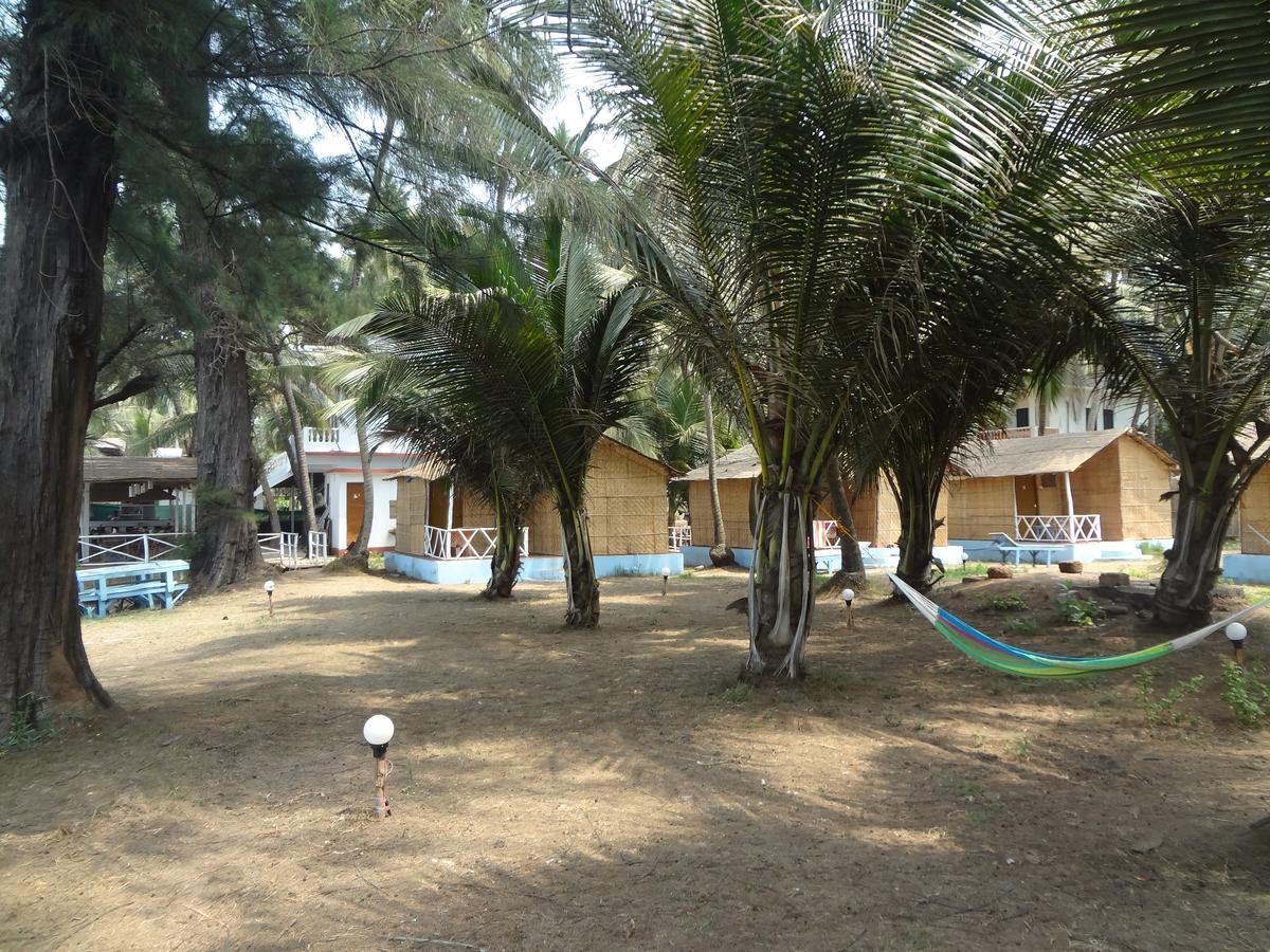 Silent Resort Мандрем Экстерьер фото